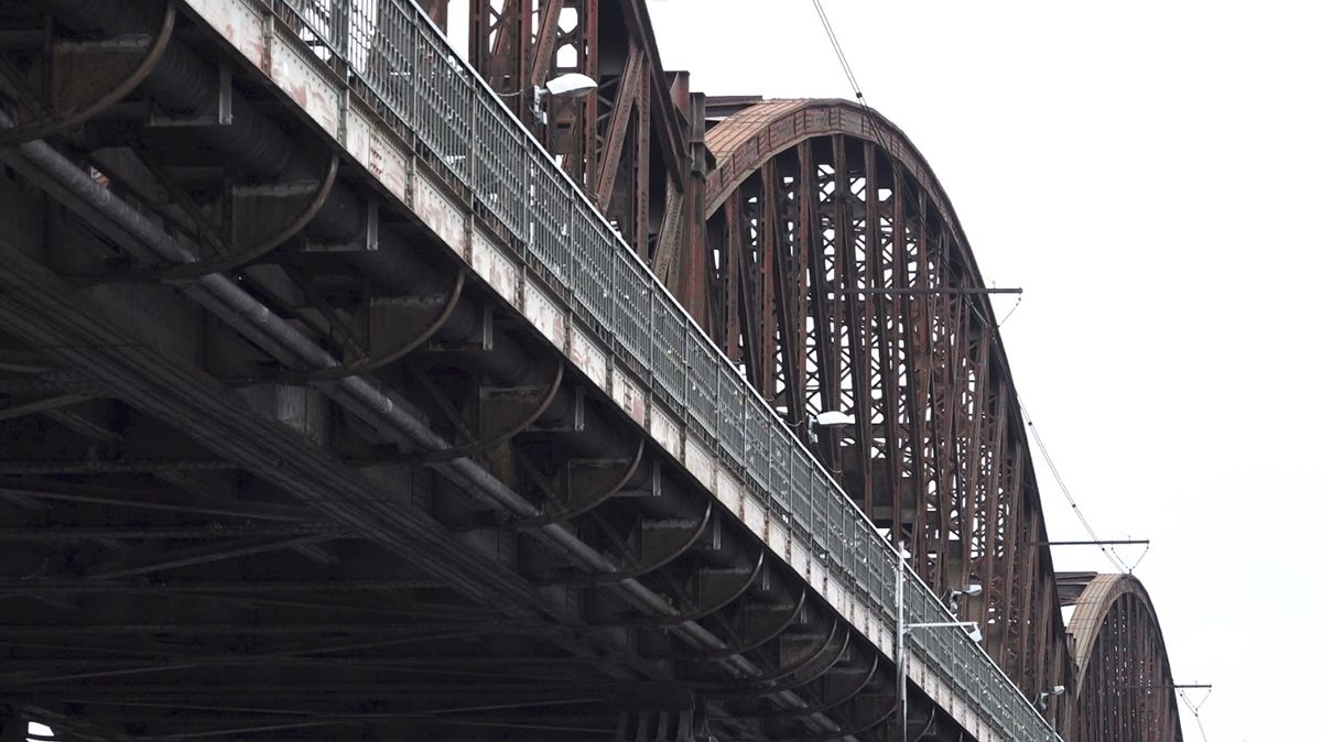 Správa železnic v březnu vypíše soutěž na železniční most v Praze